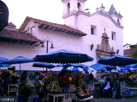 Plaza de las flores Seminario San Luis Provinz Azuay - Ecuador Südamerika